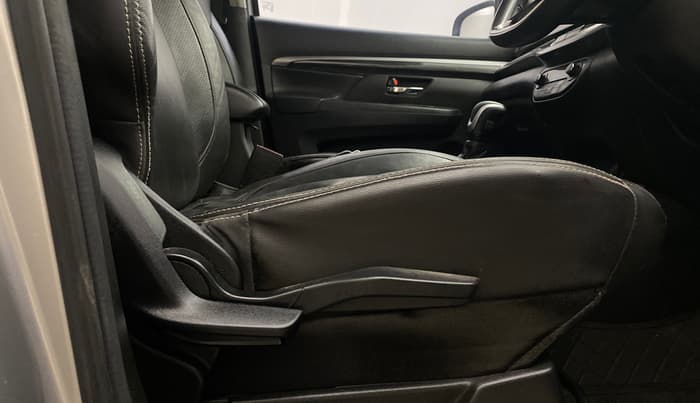 2021 Maruti XL6 ALPHA AT, Petrol, Automatic, 1,16,186 km, Driver Side Adjustment Panel