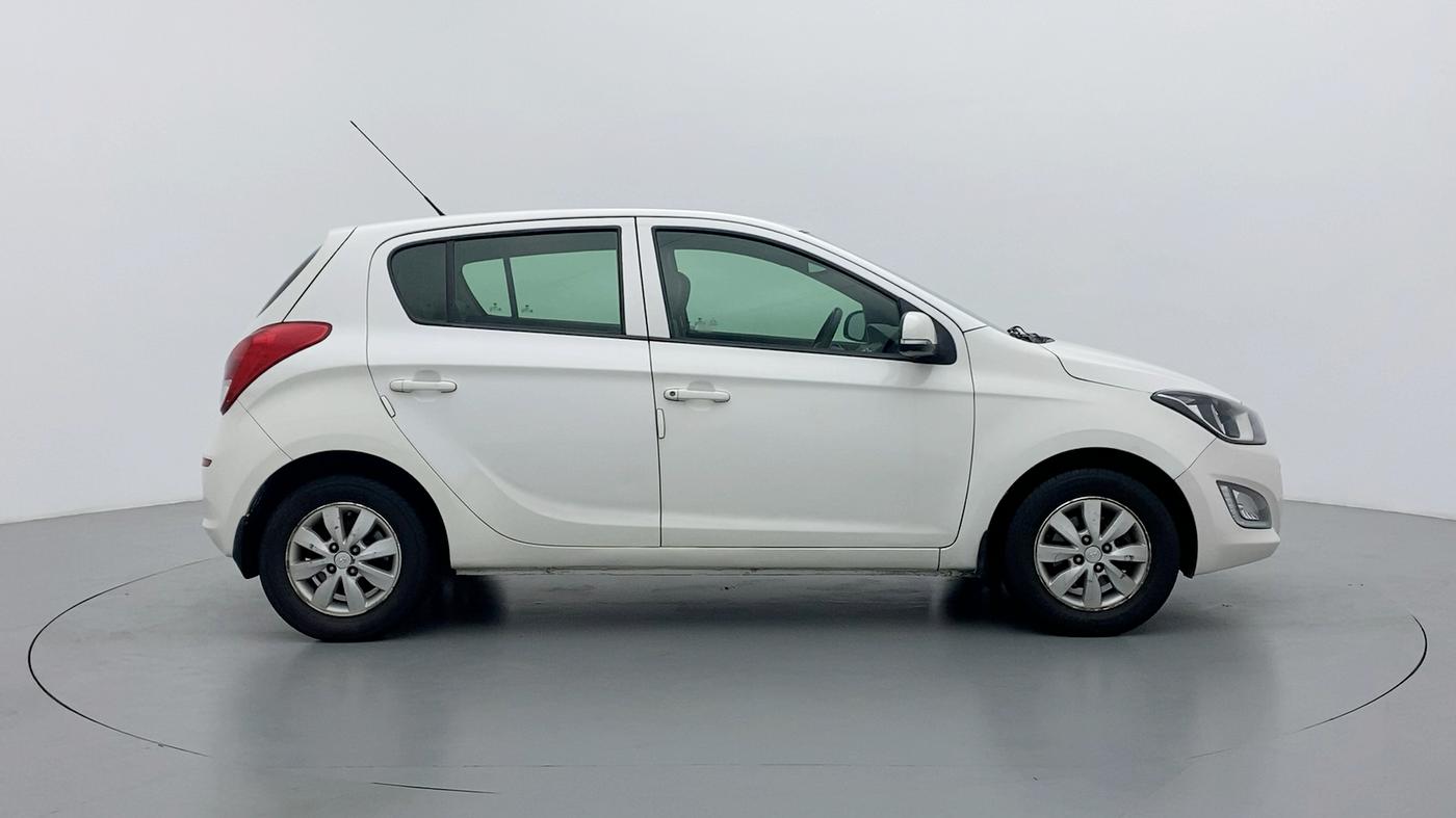 2013 Hyundai i20 SPORTZ 1.4 CRDI, Diesel, Manual, 61,356 km, Right Side