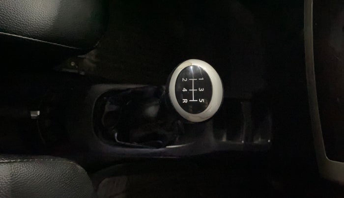 2016 Maruti Wagon R 1.0 VXI, Petrol, Manual, 70,951 km, Gear Lever