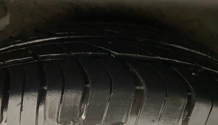 2012 Hyundai i10 ERA 1.1, Petrol, Manual, 67,395 km, Right Rear Tyre Tread