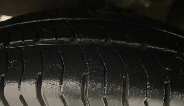 2012 Hyundai i10 ERA 1.1, Petrol, Manual, 67,395 km, Left Front Tyre Tread