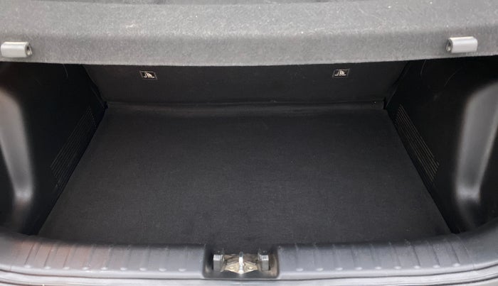 2021 KIA SONET HTX 1.0 IMT, Petrol, Manual, 18,962 km, Boot Inside