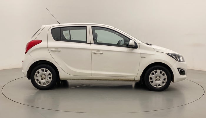 2012 Hyundai i20 MAGNA (O) 1.2, Petrol, Manual, 66,047 km, Right Side View