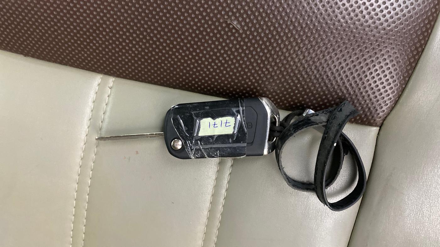 2014 Mahindra XUV500 W4, Diesel, Manual, 97,259 km, Key Close Up