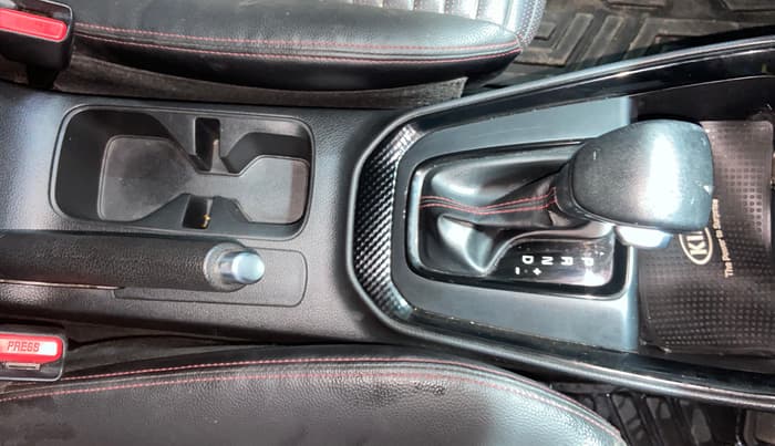 2021 KIA SONET GTX PLUS 1.5 AT, Diesel, Automatic, 67,038 km, Gear Lever