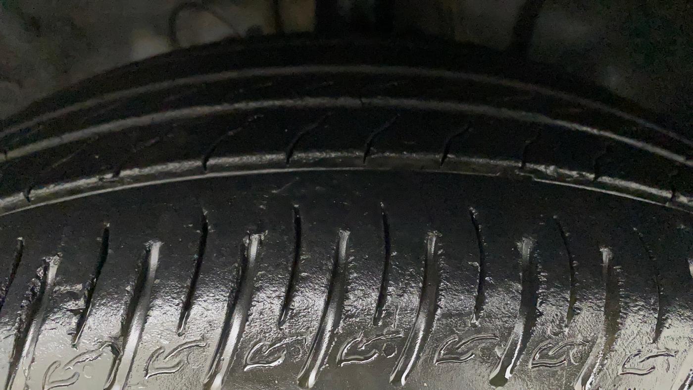 2019 Hyundai VENUE SX 1.0 TURBO, Petrol, Manual, 22,171 km, Right Front Tyre Tread
