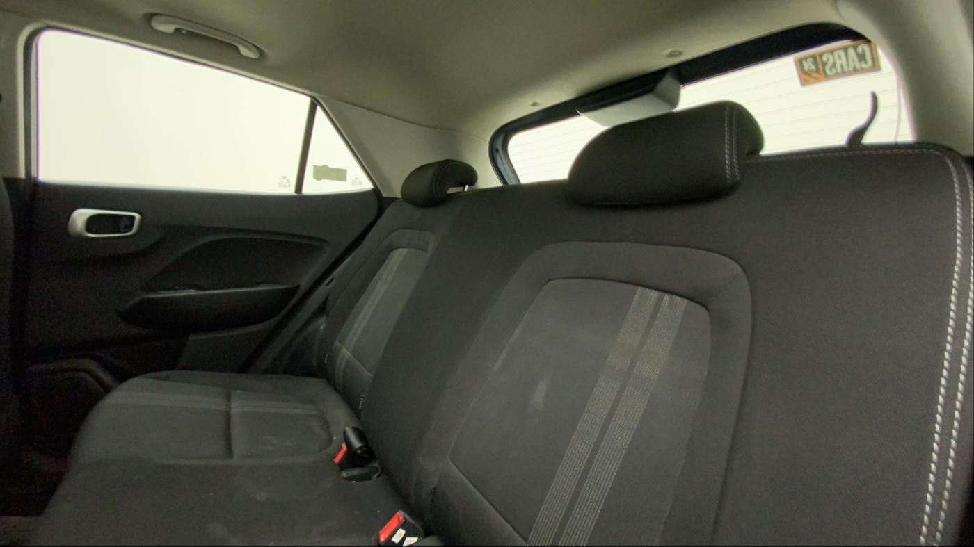 2019 Hyundai VENUE SX 1.0 TURBO, Petrol, Manual, 22,171 km, Right Side Rear Door Cabin