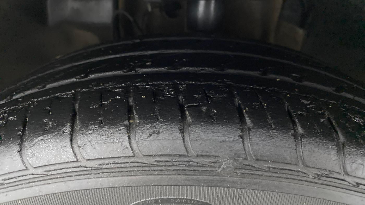 2020 Tata Tiago XZ PLUS PETROL, Petrol, Manual, 46,823 km, Left Front Tyre Tread