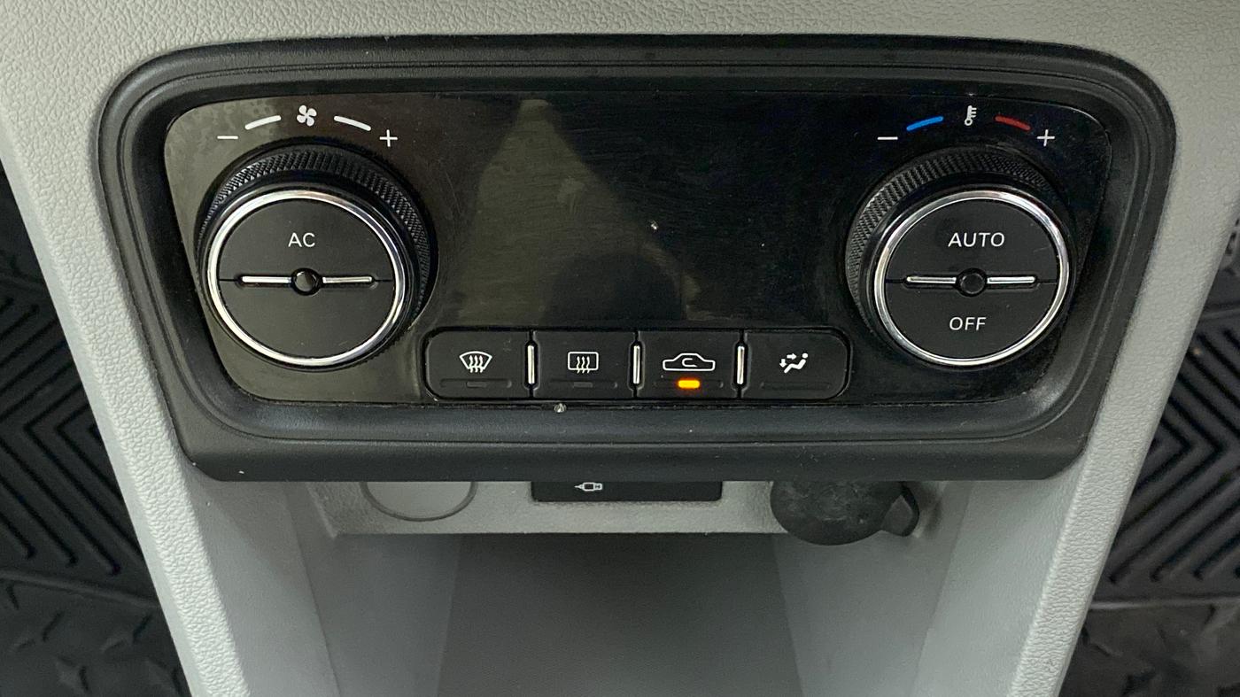 2020 Tata Tiago XZ PLUS PETROL, Petrol, Manual, 46,823 km, Automatic Climate Control