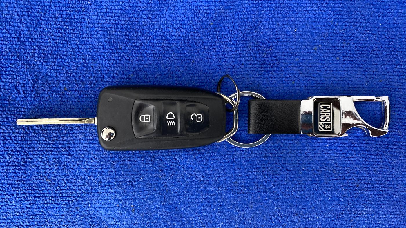 2020 Tata Tiago XZ PLUS PETROL, Petrol, Manual, 46,823 km, Key Close Up