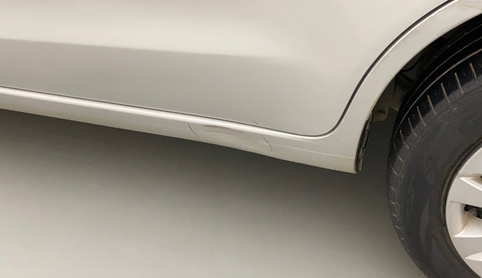 2013 Maruti Ertiga VXI, Petrol, Manual, 25,506 km, Left running board - Slightly dented
