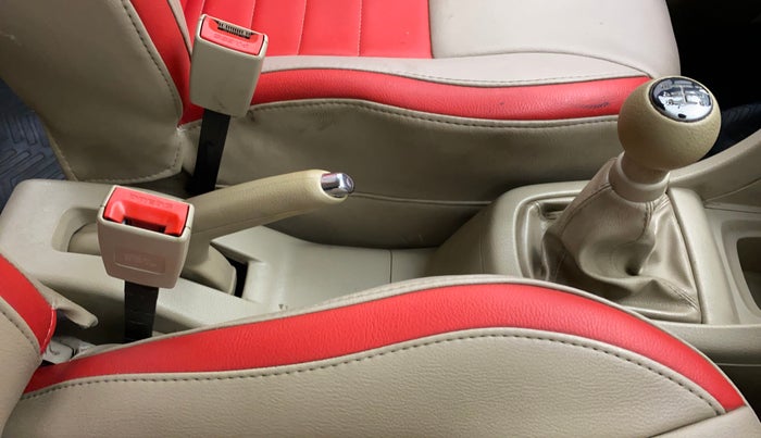 2013 Maruti Ertiga VXI, Petrol, Manual, 25,506 km, Gear Lever
