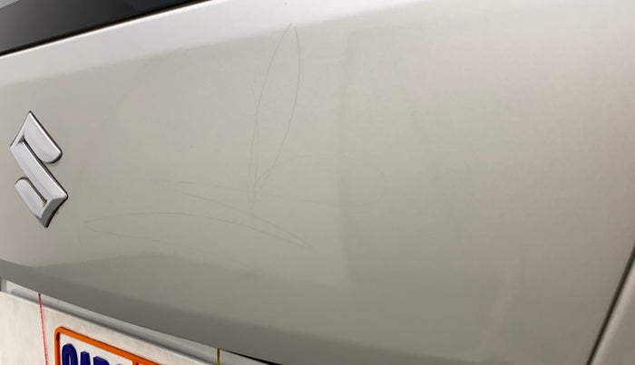 2013 Maruti Ertiga VXI, Petrol, Manual, 25,506 km, Dicky (Boot door) - Minor scratches