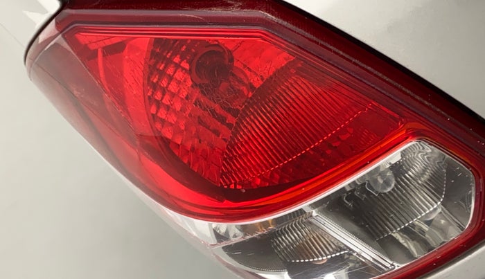 2013 Maruti Ertiga VXI, Petrol, Manual, 25,506 km, Left tail light - Minor damage