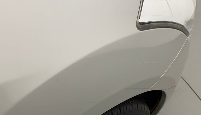 2013 Maruti Ertiga VXI, Petrol, Manual, 25,506 km, Right fender - Minor scratches