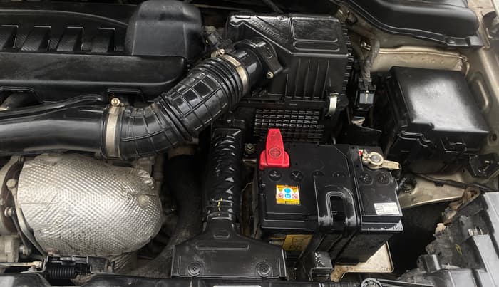 2019 Mahindra XUV300 W8 (O) 1.5 DIESEL, Diesel, Manual, 74,003 km, Engine View - Left