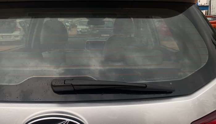 2019 Mahindra XUV300 W8 (O) 1.5 DIESEL, Diesel, Manual, 74,003 km, Rear Wiper