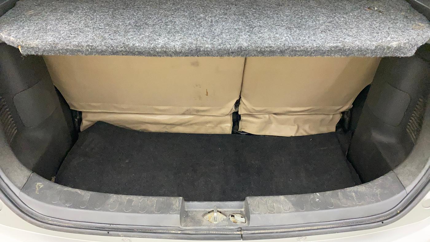 2011 Maruti Ritz VXI, Petrol, Manual, 74,279 km, Boot Inside