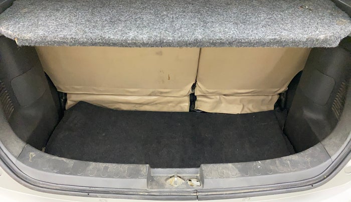 2011 Maruti Ritz VXI, Petrol, Manual, 74,279 km, Boot Inside