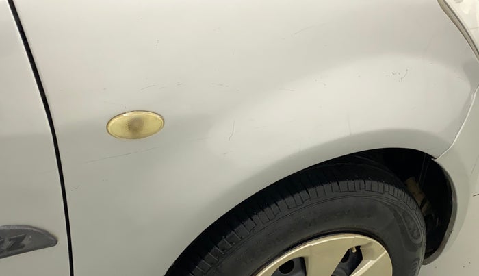 2011 Maruti Ritz VXI, Petrol, Manual, 74,279 km, Right fender - Minor scratches