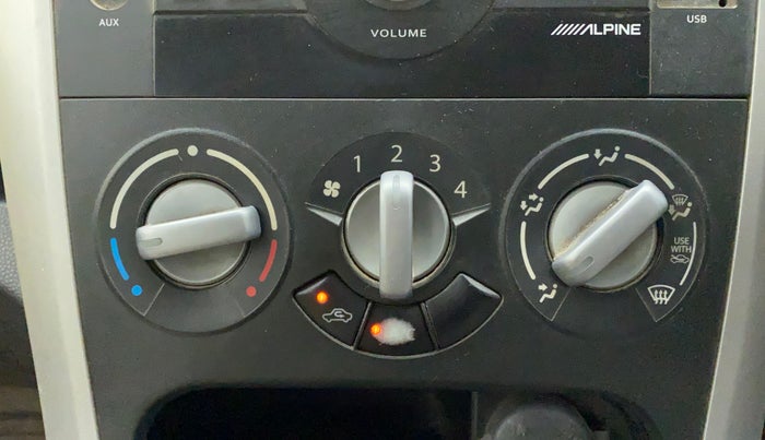 2011 Maruti Ritz VXI, Petrol, Manual, 74,279 km, AC Unit - Minor issue in the heater switch