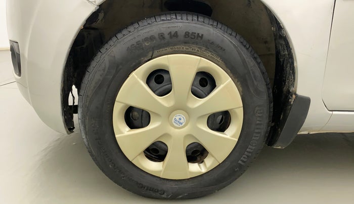 2011 Maruti Ritz VXI, Petrol, Manual, 74,279 km, Left Front Wheel