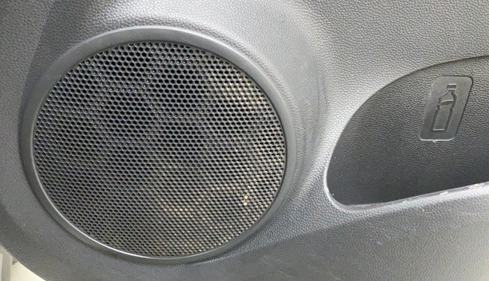 2011 Maruti Ritz VXI, Petrol, Manual, 74,279 km, Infotainment system - Front speakers missing / not working