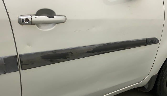 2011 Maruti Ritz VXI, Petrol, Manual, 74,279 km, Driver-side door - Minor scratches