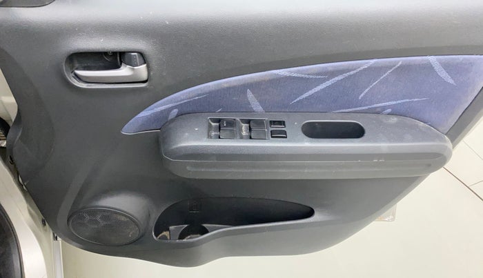 2011 Maruti Ritz VXI, Petrol, Manual, 74,279 km, Driver Side Door Panels Control