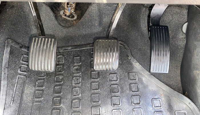 2013 Hyundai Grand i10 SPORTZ 1.2 KAPPA VTVT, Petrol, Manual, 1,11,648 km, Pedals