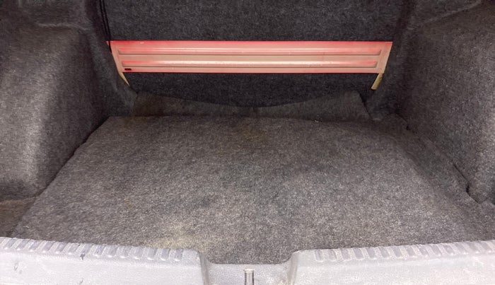 2012 Skoda Rapid AMBITION 1.6 TDI CR MT, Diesel, Manual, 85,438 km, Boot Inside