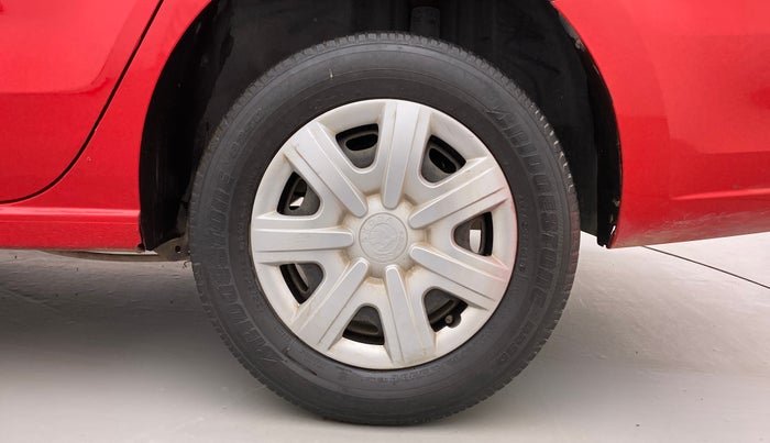 2012 Skoda Rapid AMBITION 1.6 TDI CR MT, Diesel, Manual, 85,438 km, Left Rear Wheel