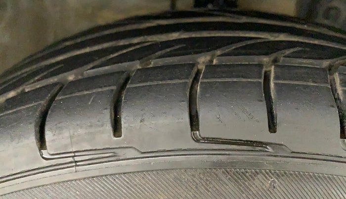 2016 Honda BR-V 1.5L I-VTEC E, Petrol, Manual, 83,988 km, Right Front Tyre Tread