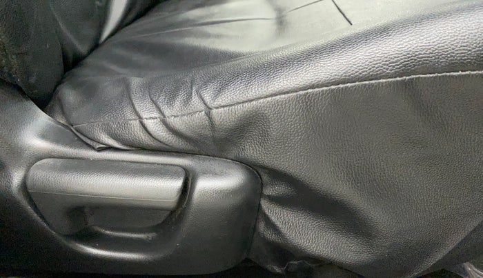 2016 Honda BR-V 1.5L I-VTEC E, Petrol, Manual, 83,988 km, Driver Side Adjustment Panel