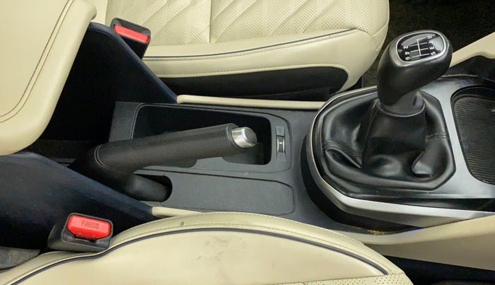 2022 KIA CARENS LUXURY PLUS 1.5 DIESEL 6 STR, Diesel, Manual, 65,871 km, Gear Lever