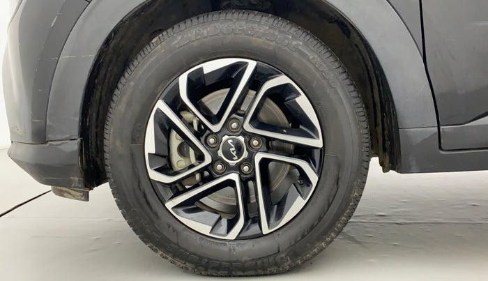 2022 KIA CARENS LUXURY PLUS 1.5 DIESEL 6 STR, Diesel, Manual, 65,871 km, Left Front Wheel
