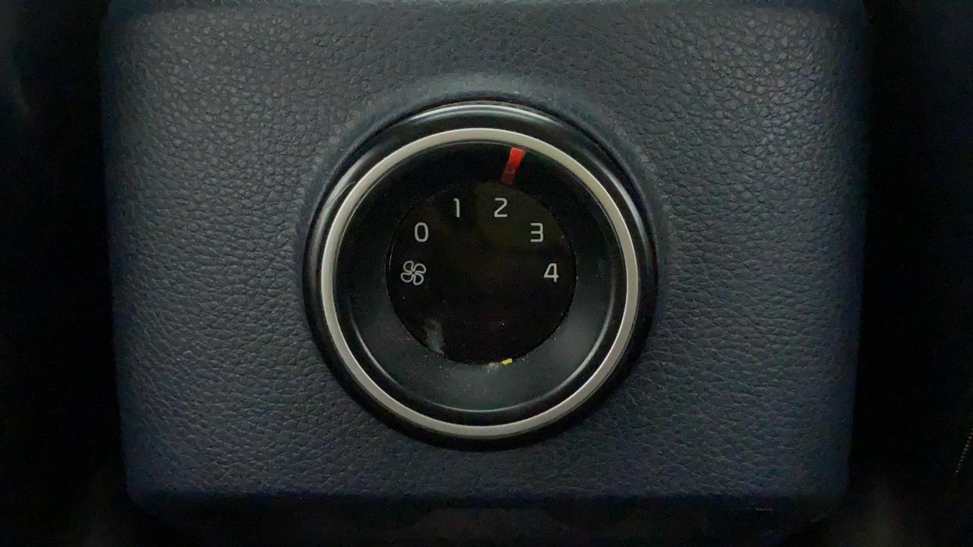 2022 KIA CARENS LUXURY PLUS 1.5 DIESEL 6 STR, Diesel, Manual, 65,871 km, Rear AC Temperature Control