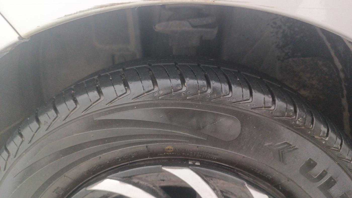 2017 Datsun Redi Go T (O), Petrol, Manual, 52,265 km, Left Front Tyre Tread