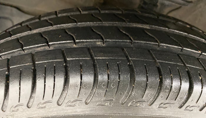 2020 Maruti S PRESSO VXI PLUS, Petrol, Manual, 7,511 km, Left Front Tyre Tread
