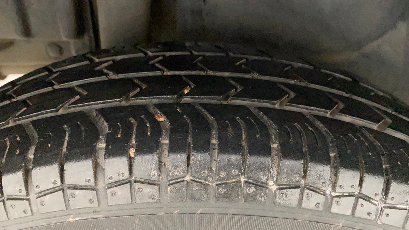 2014 Maruti Swift Dzire VXI, Petrol, Manual, 43,281 km, Right Rear Tyre Tread
