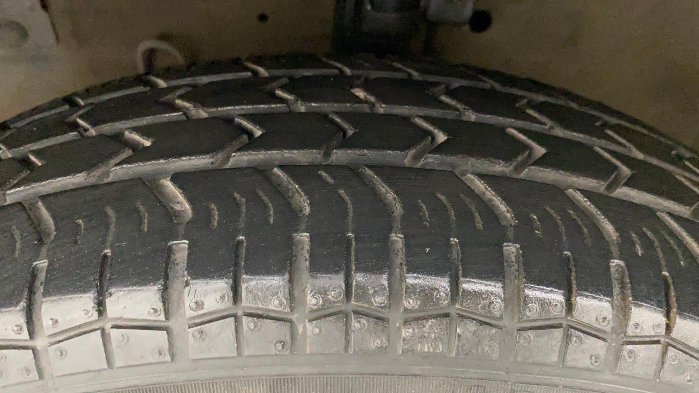 2014 Maruti Swift Dzire VXI, Petrol, Manual, 43,281 km, Left Rear Tyre Tread