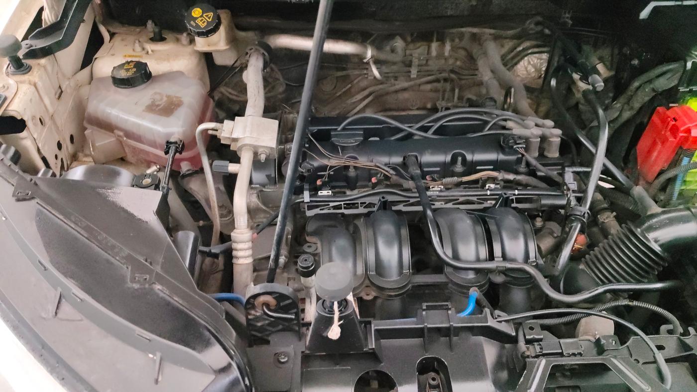 2015 Ford Ecosport TITANIUM 1.5L PETROL AT, Petrol, Automatic, 76,348 km, Engine View - Right
