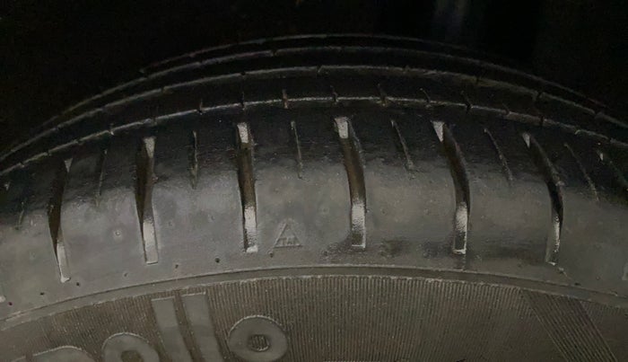 2018 Maruti Baleno ALPHA PETROL 1.2, Petrol, Manual, 27,219 km, Left Rear Tyre Tread