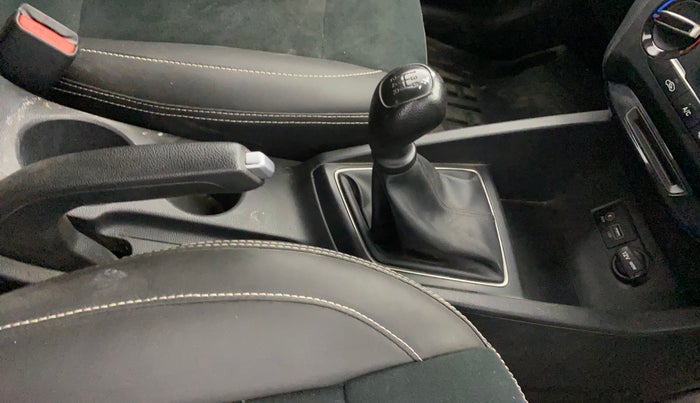 2018 Hyundai Elite i20 SPORTZ 1.2, Petrol, Manual, 65,291 km, Gear Lever