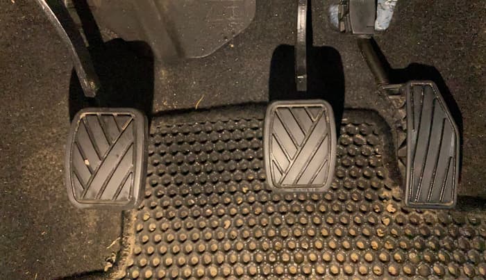 2020 Maruti XL6 ZETA MT, Petrol, Manual, 42,065 km, Pedals