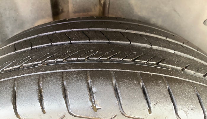 2021 MG HECTOR SHARP 1.5 PETROL CVT, Petrol, Automatic, 84,851 km, Right Rear Tyre Tread