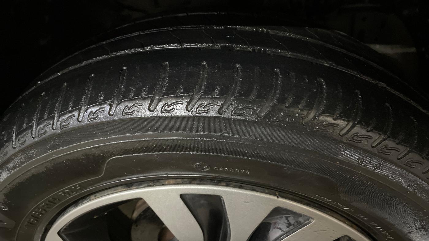 2018 Tata TIAGO NRG PETROL, Petrol, Manual, 52,247 km, Right Front Tyre Tread