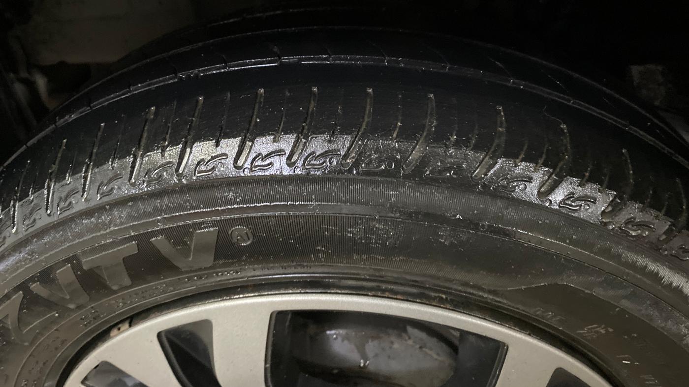 2018 Tata TIAGO NRG PETROL, Petrol, Manual, 52,247 km, Right Rear Tyre Tread