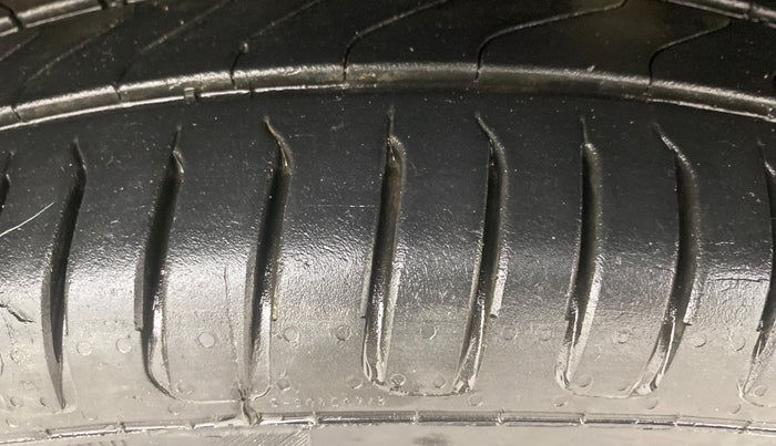 2020 Hyundai VENUE SX 1.0 TURBO IMT, Petrol, Manual, 63,032 km, Right Front Tyre Tread