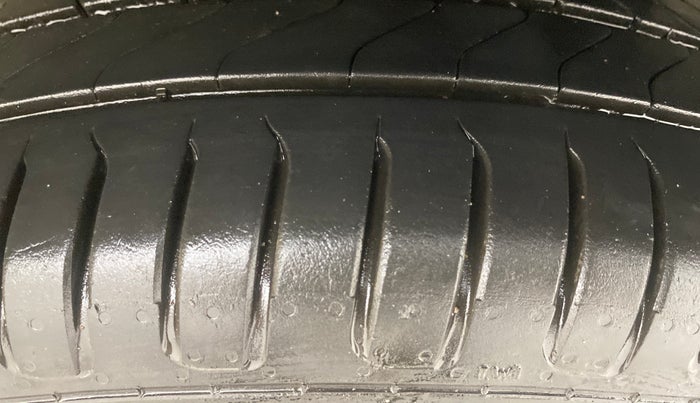 2020 Hyundai VENUE SX 1.0 TURBO IMT, Petrol, Manual, 63,032 km, Left Rear Tyre Tread